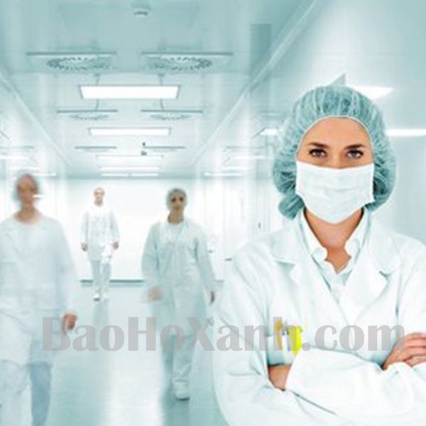Quần Áo Phòng Sạch Và Những Điều Chúng Ta Cần Biết 1 Bộ quần áo phòng sạch liền thân dùng trong khu sản xuất kiểm soát