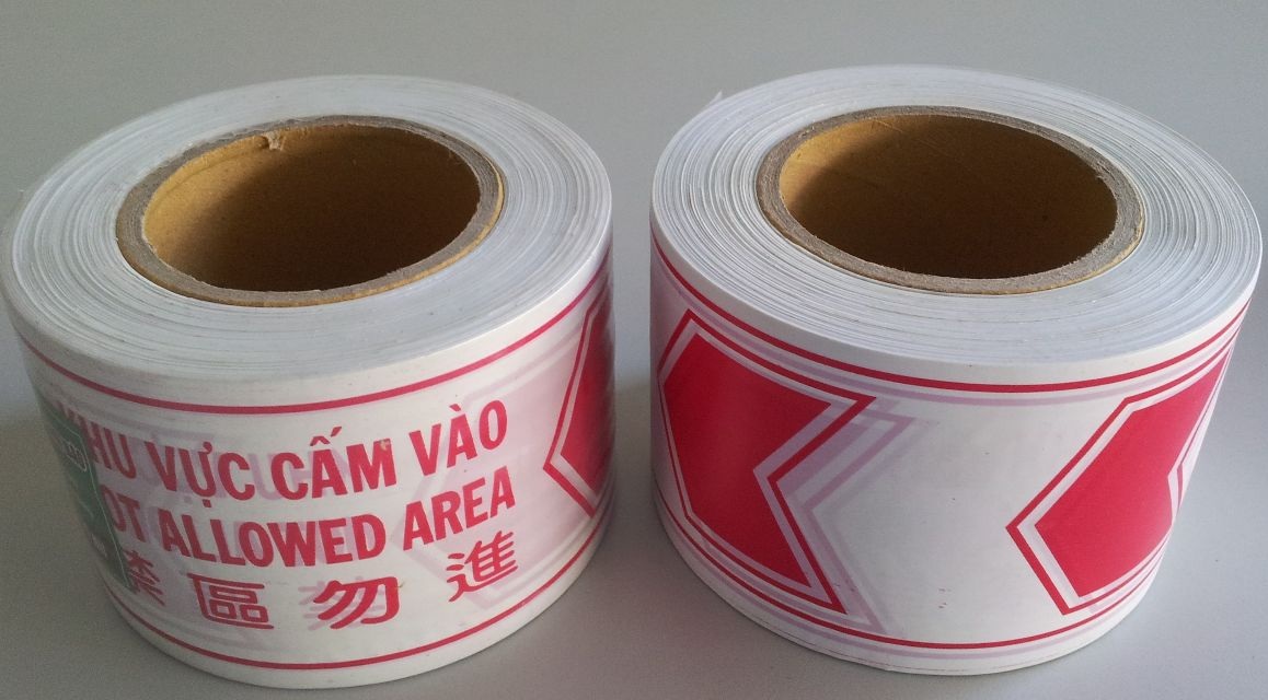 Cuộn Rào Công Trình: Lưới Rào Cuộn Và Băng Cảnh Báo 1 Cuộn rào bảo vệ bằng nhựa in chữ cảnh báo dùng khoanh vùng tại điểm thi công