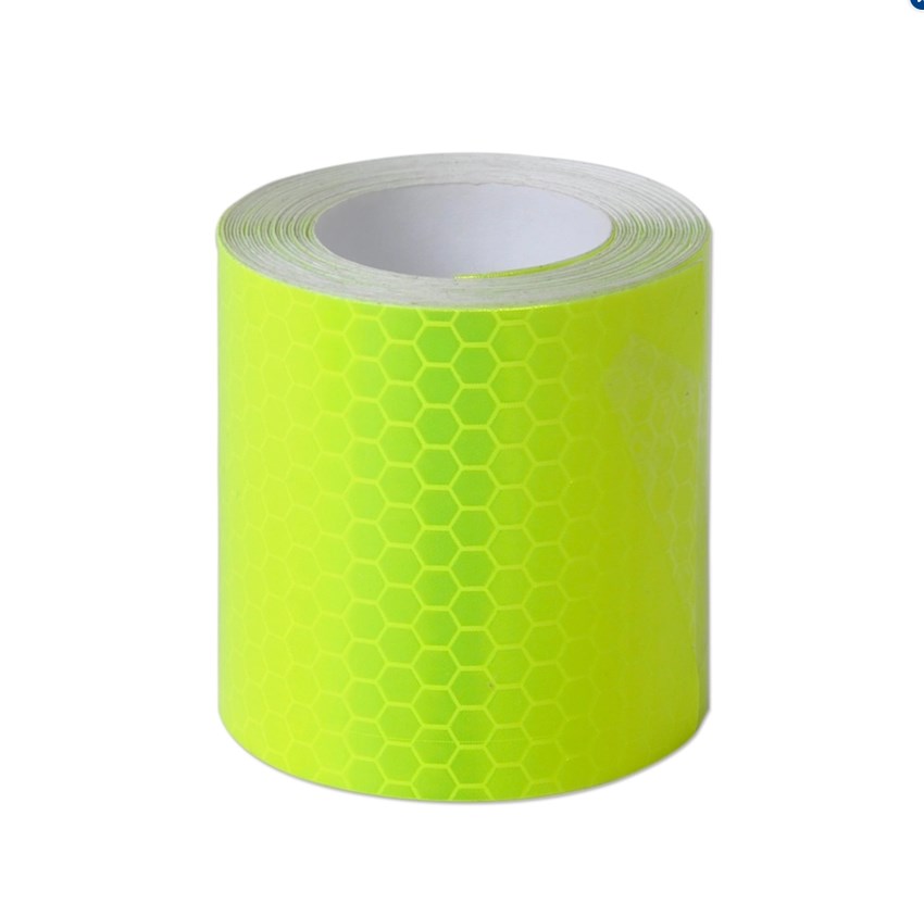 Đinh Gắn Mặt Đường Giải Pháp Cho Công Trình Xây Dựng 3 Cuộn băng keo phản quang dùng đánh dấu lối đi và ranh giới khu vực