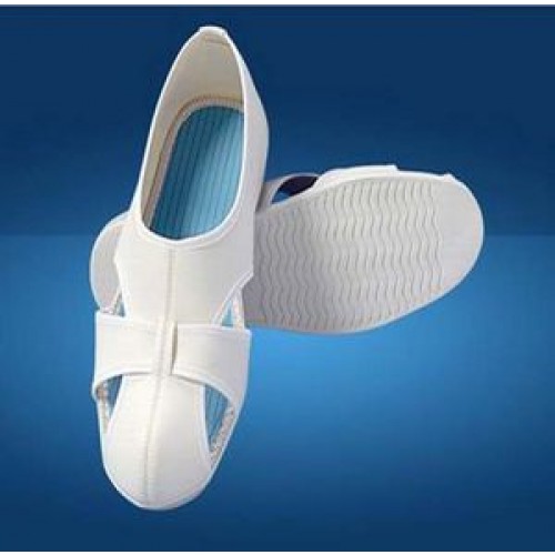 Ưu Điểm Của Giày Bảo Hộ Lao Động Ứng Với Từng Kiểu Tai Nạn 3 Giày chống tĩnh điện dùng trong khu vực lắp ráp linh kiện