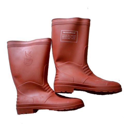 So 4 Dòng Ủng Cách Điện Theo Tem Dập Và Phiếu Kiểm Định 4 Ủng cách điện dành cho công việc trên lưới hạ áp, thân ủng trơn liền mạch
