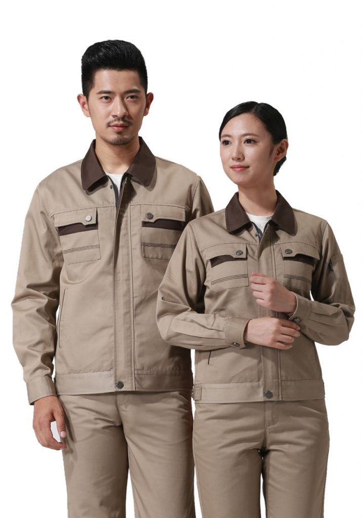 Đồng Phục Công Nhân Cơ Khí: Rủi Ro Xưởng Và Cách Chọn 2 Bộ đồng phục kỹ sư xưởng máy có túi hộp bên đùi và khoá kéo có nắp che