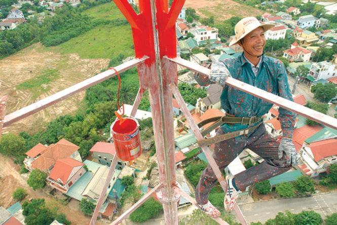 Ghế treo dùng cho công việc lau kính mặt ngoài nhà cao tầng