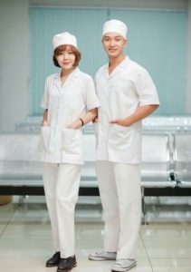 Áo Bác Sĩ Có Lợi Ích Gì Khi Chống Dịch COVID-19? 2 Áo bác sĩ có lợi ích gì khi chống dịch?