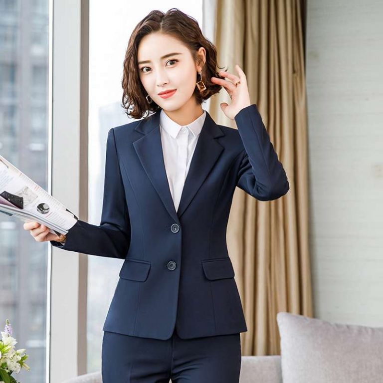 Áo blazer nữ dáng nhẹ mặc ngoài trang phục văn phòng