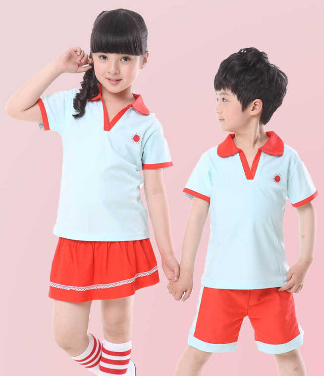 Đặt May Đồ Học Sinh Tiểu Học: Vải, Cỡ Và Chi Tiết An Toàn 1 Bộ đồng phục tiểu học gồm áo sơ mi trắng, quần short và chân váy xếp ly