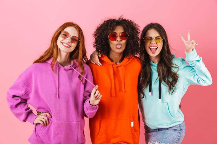 Những Mẫu Áo Gia Đình Cao Cấp - Gắn Kết Yêu Thương 2 Áo khoác hoodie mặc cho chuyến đi vùng lạnh