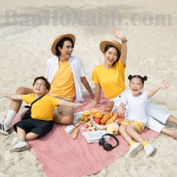 Áo Thun Đồng Phục Gia Đình Và Những Điều Ý Nghĩa 2 Áo Thun Đồng Phục Dã Ngoại