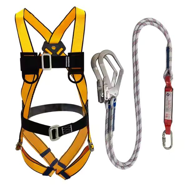 Dây Đai An Toàn Toàn Thân Móc Nhỏ: Chọn Cỡ Và Chỉnh Vừa 3 Khoá điều chỉnh và khuyên giữ đầu dây thừa trên bản đai vai