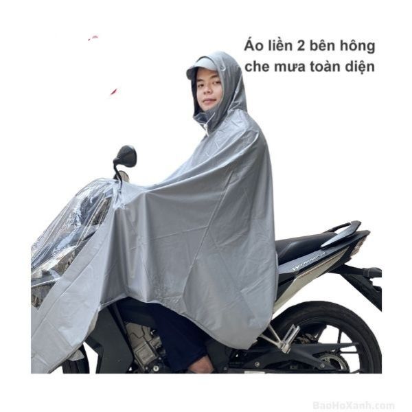 Áo mưa trong màu mặc ngoài đồng phục sáng màu