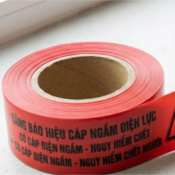 Băng báo hiệu cáp ngầm chôn dưới đất cảnh báo trước khi đào