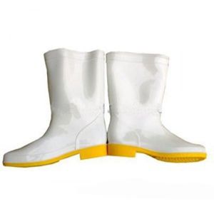 Đôi ủng cao su hai màu Thùy Dương với thân và viền đế khác màu