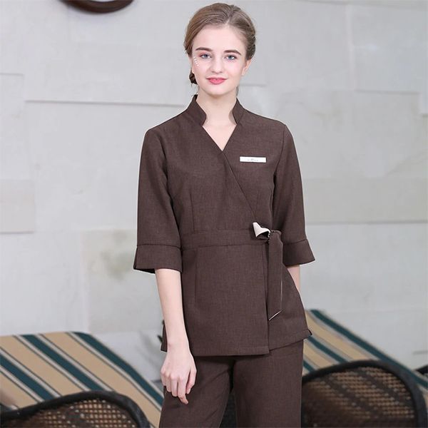 Đồng phục nhân viên spa DSP0008 thiết kế đơn giản không chi tiết