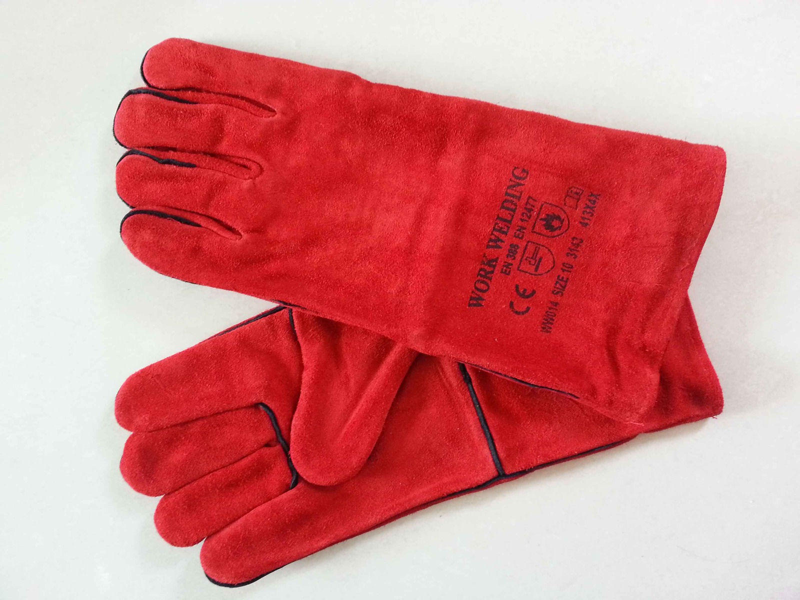 Găng tay da hàn WORK WELDING WW014 màu đỏ dài 36 cm mặt trong lót cotton