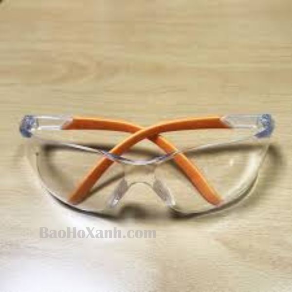 Kính Bảo Hộ Đạt Tiêu Chuẩn Vàng