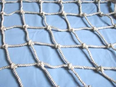 Lưới an toàn công trình mắt 10x10 cm đường kính sợi Φ10