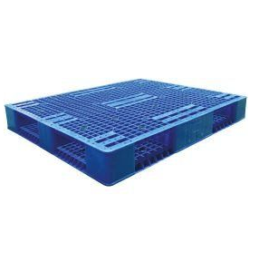 Chân pallet nhựa hai mặt cho xe nâng luồn càng bốn hướng