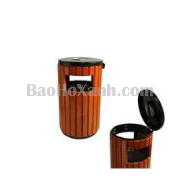 Thùng rác vỏ gỗ tròn đặt trong công viên và khu nghỉ dưỡng