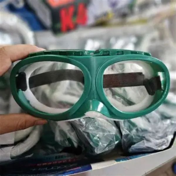 Kính Tiệp Bắn Cát Toàn Tâm Tiêu Chuẩn CE Màu Trắng Nhựa Dẻo PVC TT-KT-02 - KBH0254