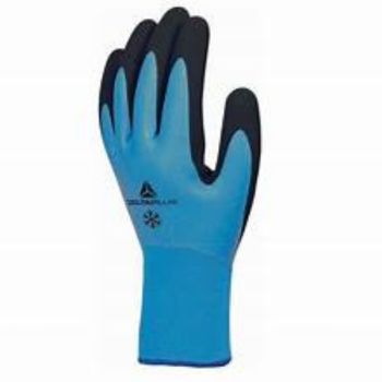 Găng Tay Chống Lạnh Được Làm Từ Các Chất Liệu Cao Cấp Như Polyester, Da, Và Nỉ, Đảm Bảo Độ Bền Vượt Trội Và Khả Năng Chống Thấm Nước Hiệu Quả. Thiết Kế Găng Tay Có Khả Năng Co Giãn, Giúp Đôi Tay Luôn Linh Hoạt Và Thoải Mái Khi Làm Việc.
