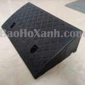 Gờ Lên Dốc Vỉa Hè