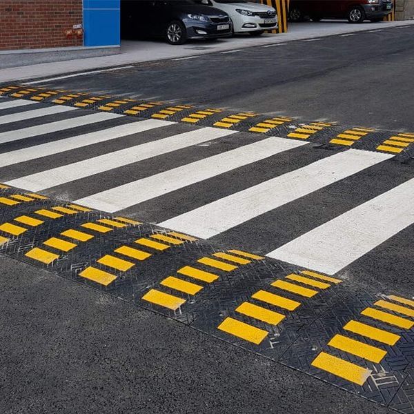 Gờ Giảm Tốc Kiểu 05